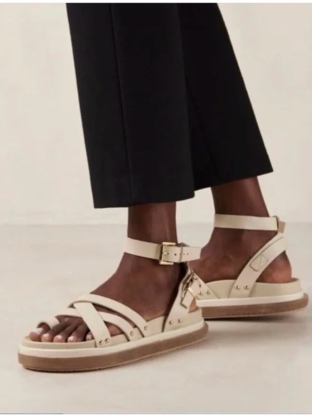 ALOHAS Buckle Up Ivory Ankle-Strap Gladiator Sandals Sz Eu 39